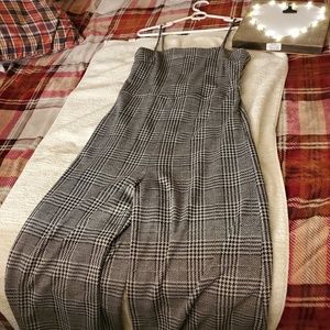 Forever 21 black and white plaid jumper size large